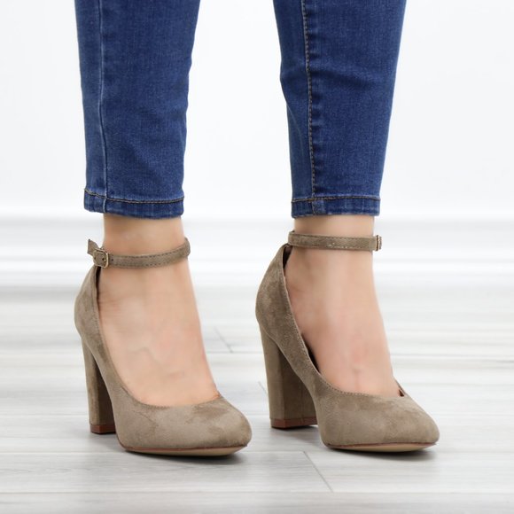 Taupe Ankle Strap Vintage Style Block Heels - Picture 9 of 14